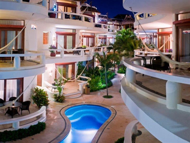 Blue Parrot Suites Playa del Carmen Eksteriør billede